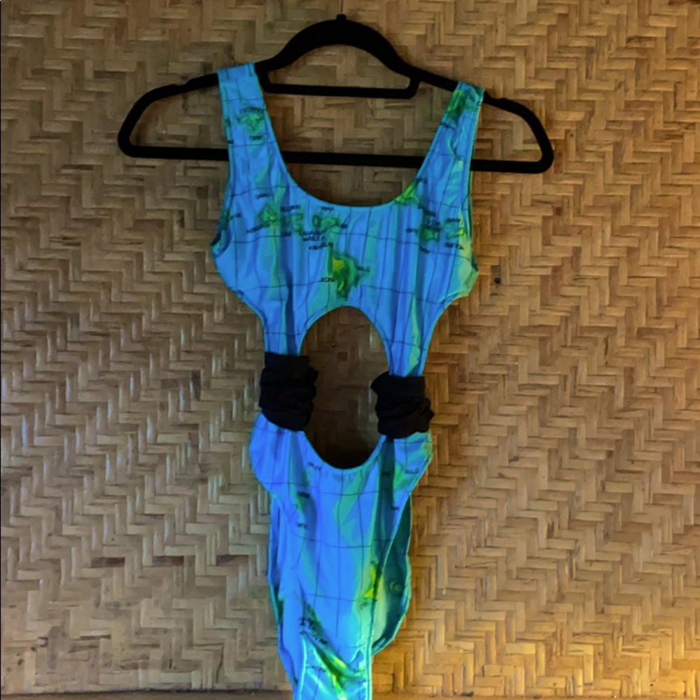 NWT Vintage cutout Hawaiian swimsuit Fresh peaches